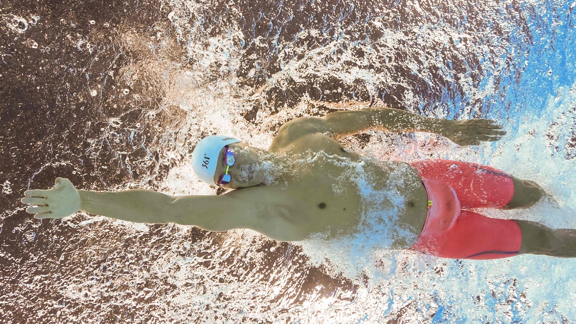 全场焦点：李明的全面表现奠定北京获胜基础，李明资料