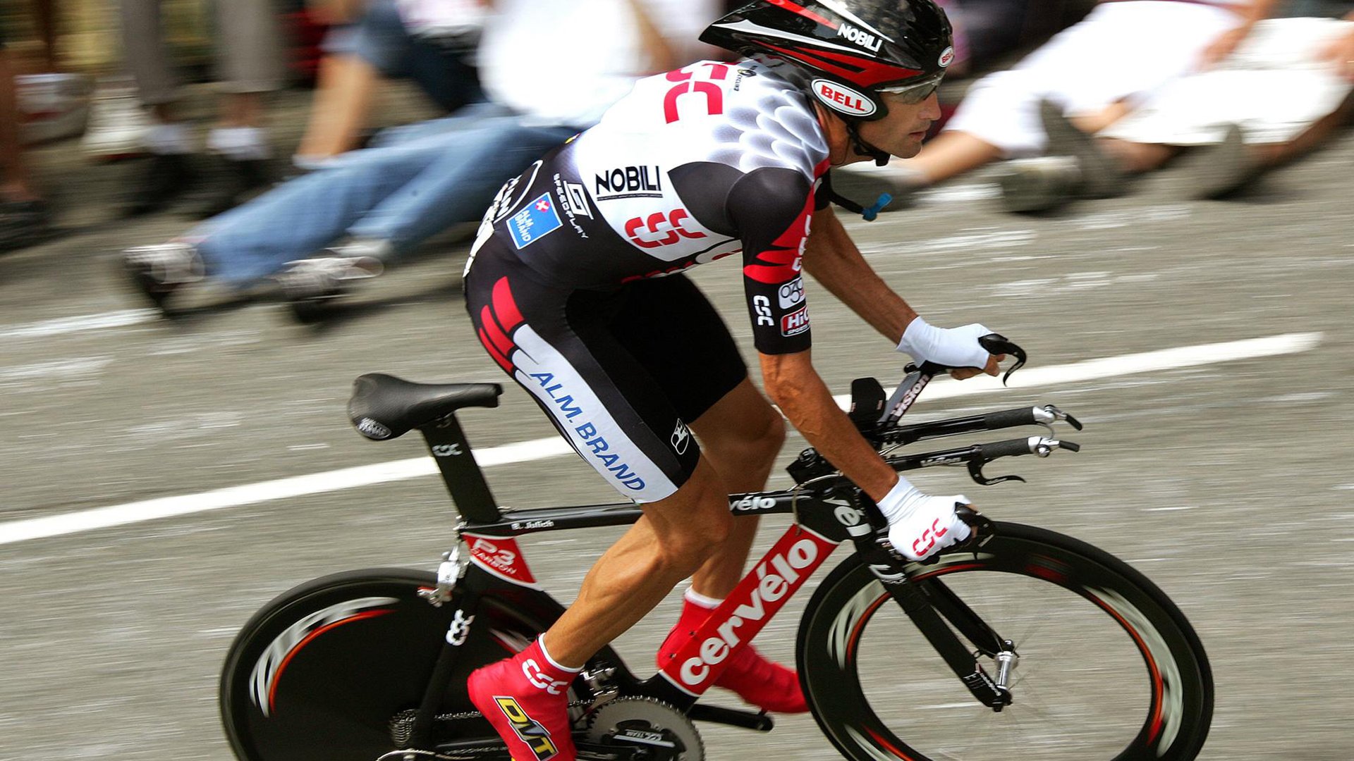 托马索·切孔在男子100米仰泳中夺金，wwe托马索切帕